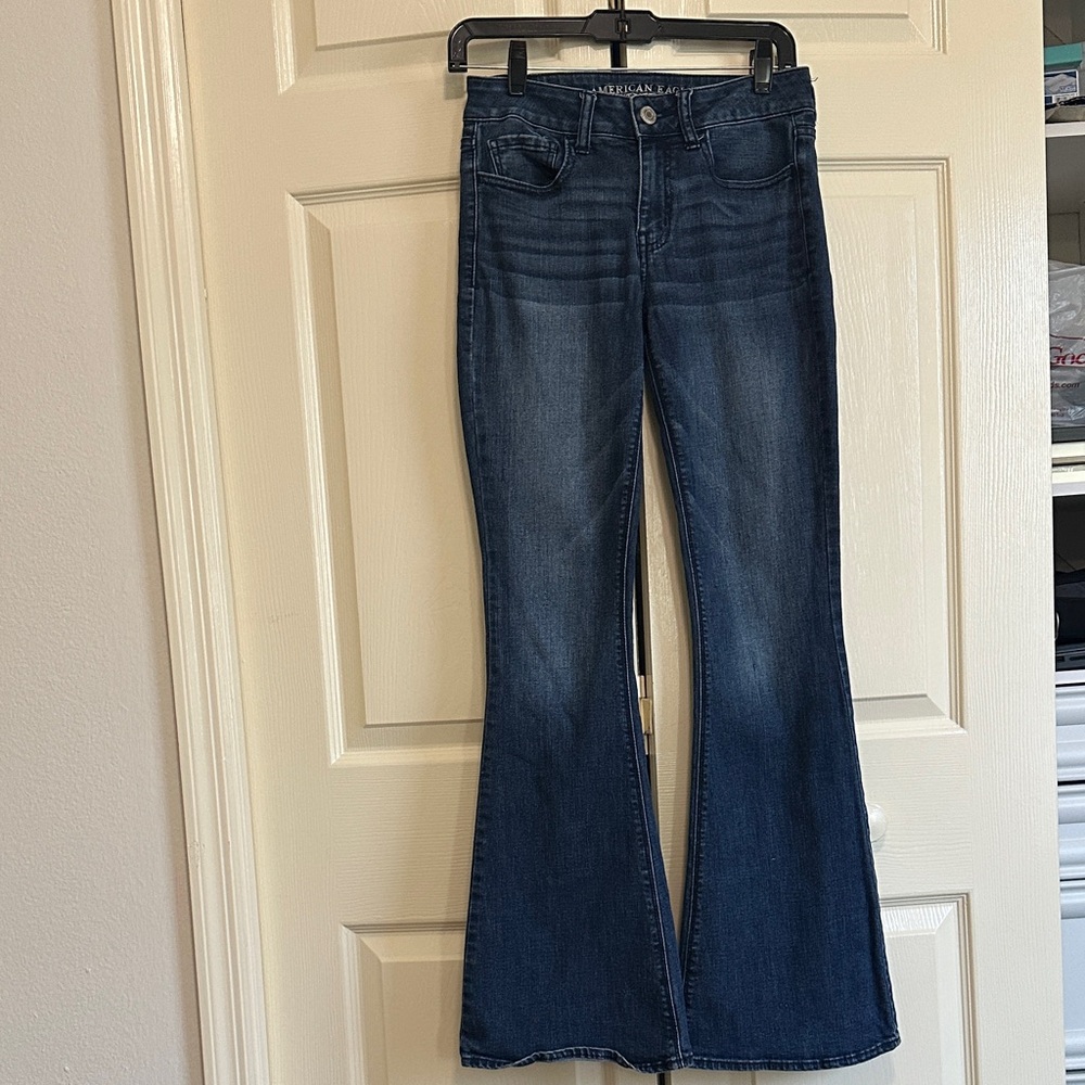 American Eagle Women's High Rise Artist Blue Flared Jeans